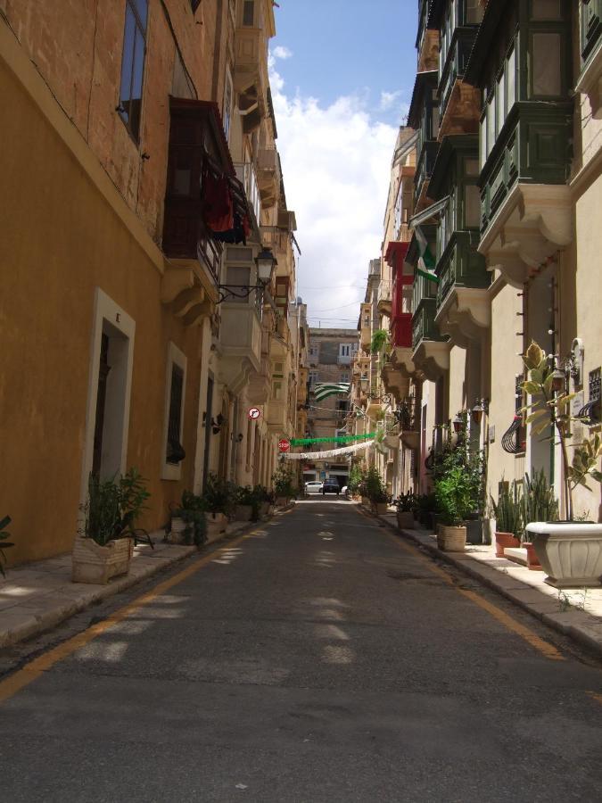 Door Eight Apartment Il-Furjana Exterior photo